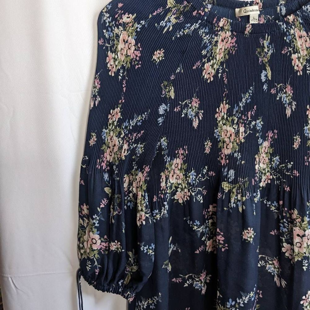 Vintage Quintessential Navy Floral Blouse Large - Picture 3 of 6